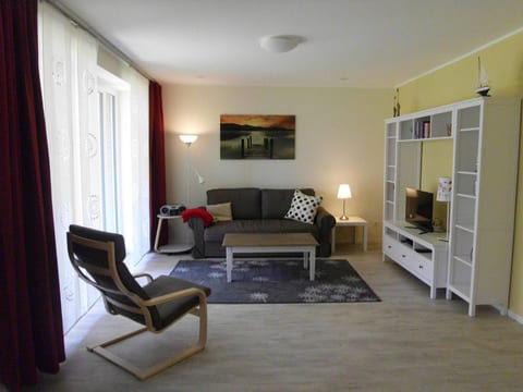 Barrierefreie FeHausHälfte mit Terrasse