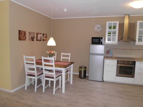Barrierefreie FeHausHälfte mit Terrasse