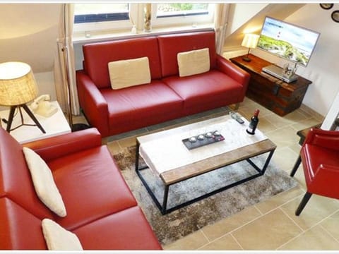 FeWo DEICHWIESE 4 Zimmer mit Garten und Terrasse