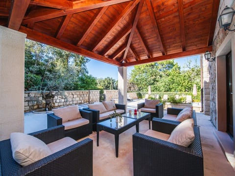 Luxuriöse Villa am Strand in Dubrovnik mit Pool