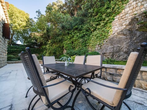 Luxuriöse Villa am Strand in Dubrovnik mit Pool