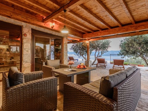 Villa mit vier Schlafzimmern und beheiztem Pool