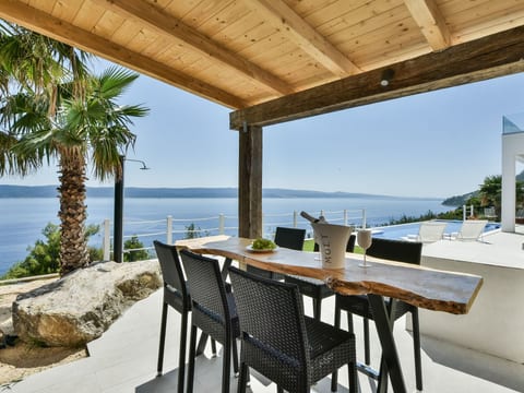 2 Schlafzimmer Villa Blue Dream mit Infinity-Pool