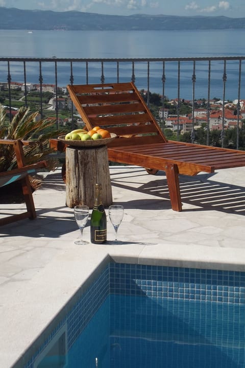 "Villa Petar" mit Infinity Pool