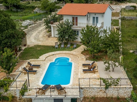 Villa Podrugovi Dvori mit Pool