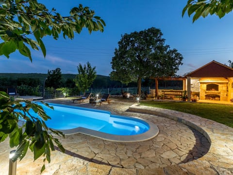 Villa Podrugovi Dvori mit Pool