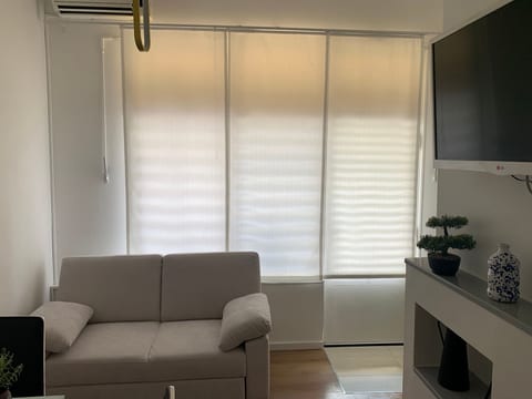 Studio im Erdgeschoss, beim berühmten Znjan-Strand