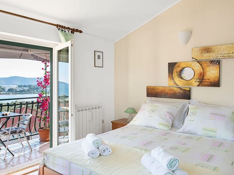 Appartement mit Balkon