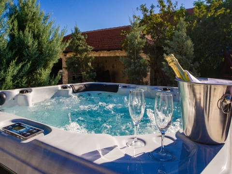 Villa Rustica mit traditionellem und rustikalem Touch