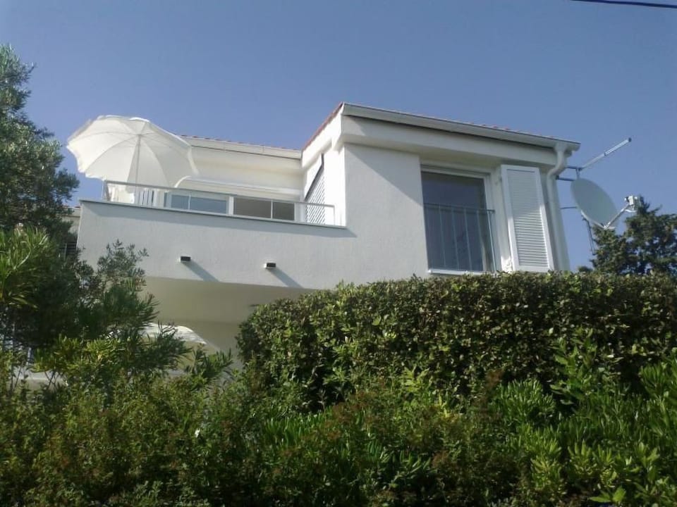 Traumhafte Villa Punta Skala mit 2 Terrassen - Petrčane