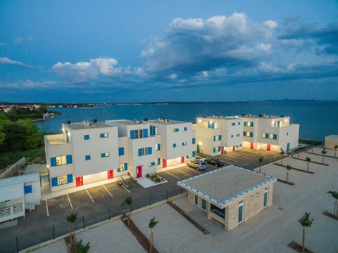 Strandvilla Miri Rose mit beheizbarem Pool