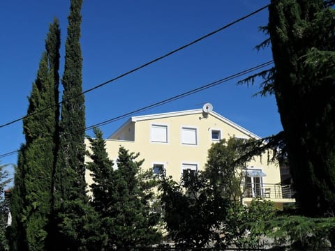 Aquamarine 2 mit Terrasse