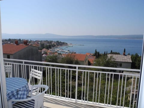 Wohnung in Selce für 6 Personen mit Meerblick