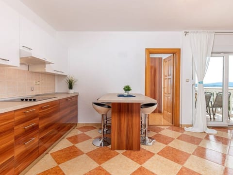 mit Balkon