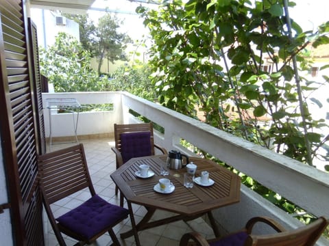 Apartment mit 1 Schlafzimmer und Balkon für 2 Pe