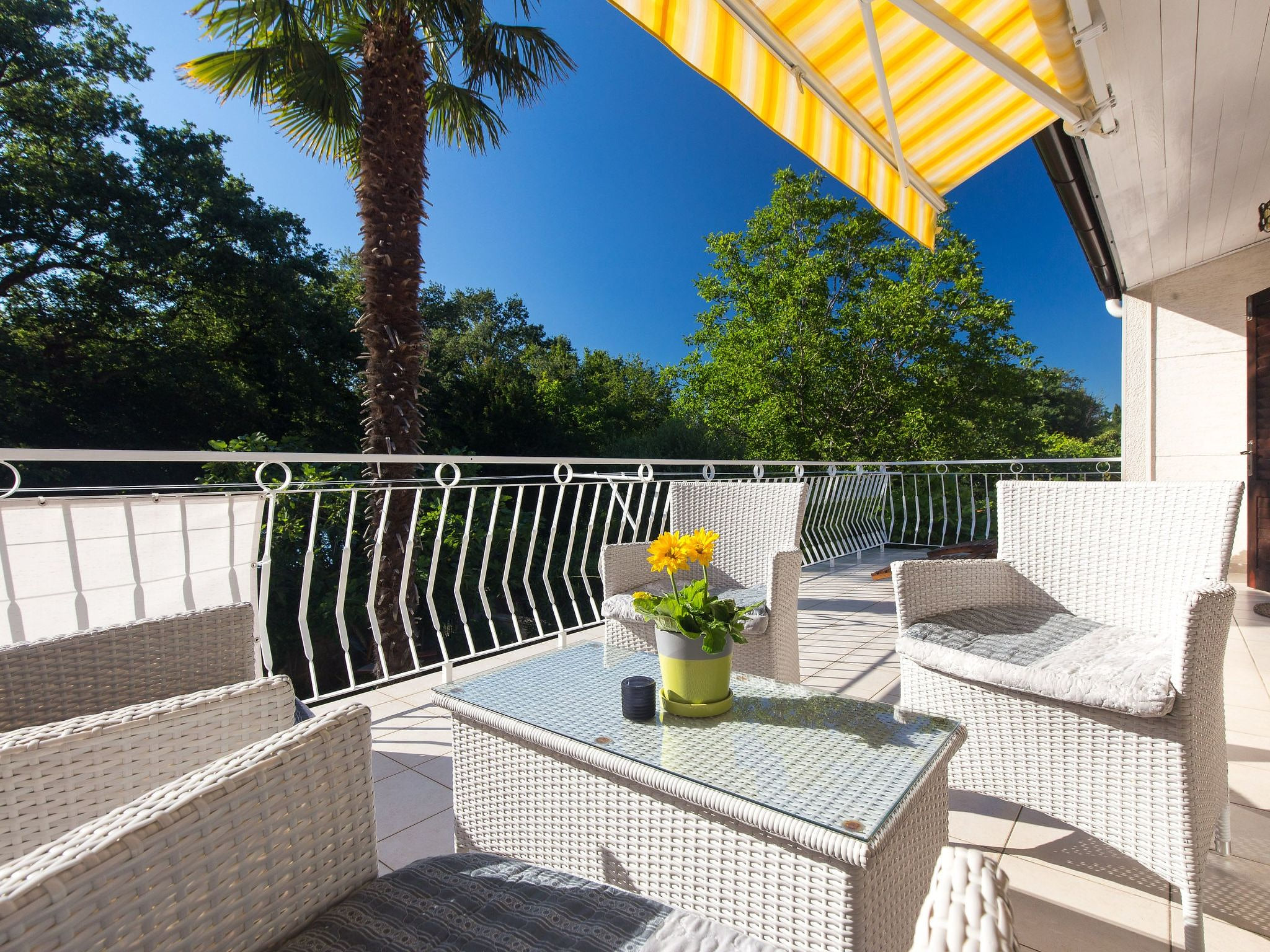 Wohnung "Villa Karmen" direkt am Strand