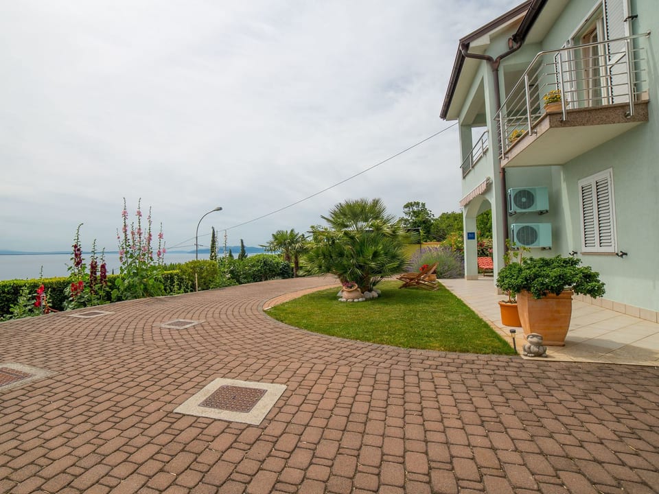 Wohnung mit Terrasse - Opatija