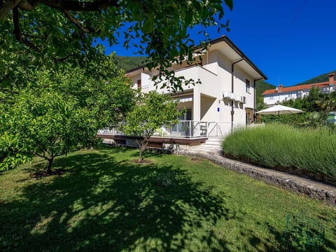 Wohnung "Zwillingsterrassen Gartenwohnung"