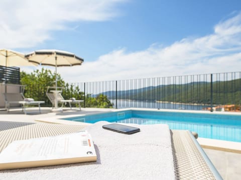 'Persic' mit privatem Pool
