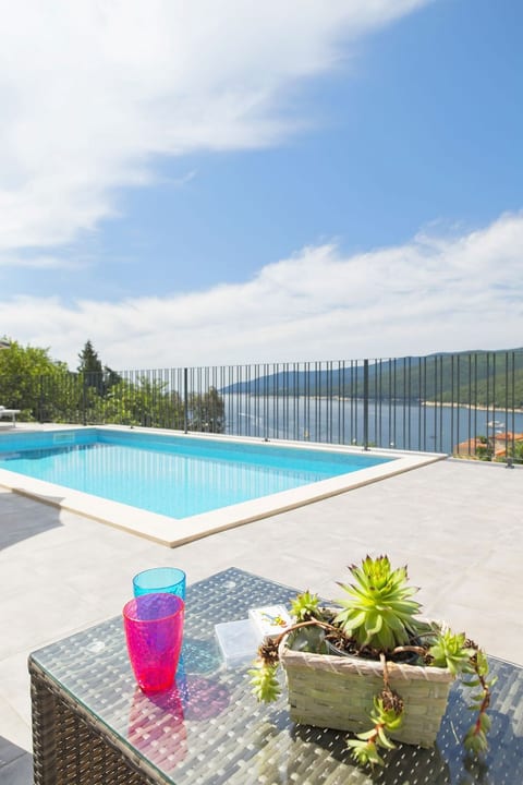 'Persic' mit privatem Pool