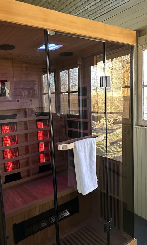 Turkey Run Retreat | Sauna | Sleeps 12 | Fire Pit image 2