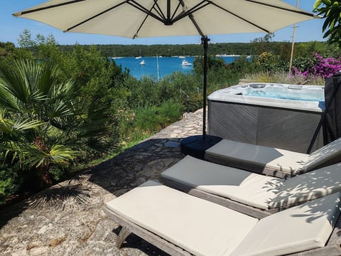 Haus Rina Banjole mit Whirlpool und Garten