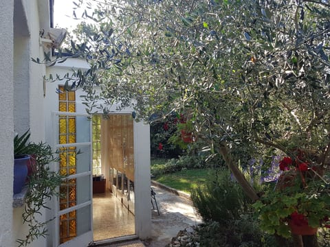 in Banjole mit Großem Garten