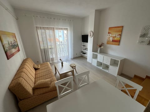 Appartement mit Balkon