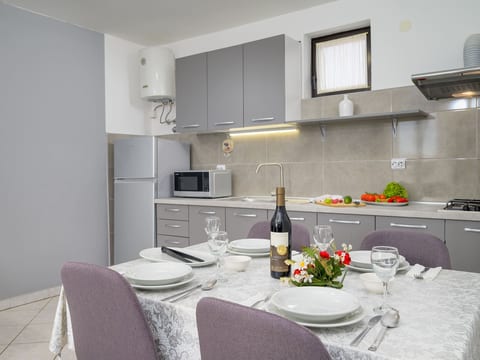 Stilvoll eingerichtete Ferienwohnung 4