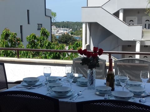 Wohnung mit großer Terrasse
