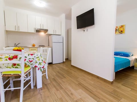 Wohnung in Stoja mit Grill
