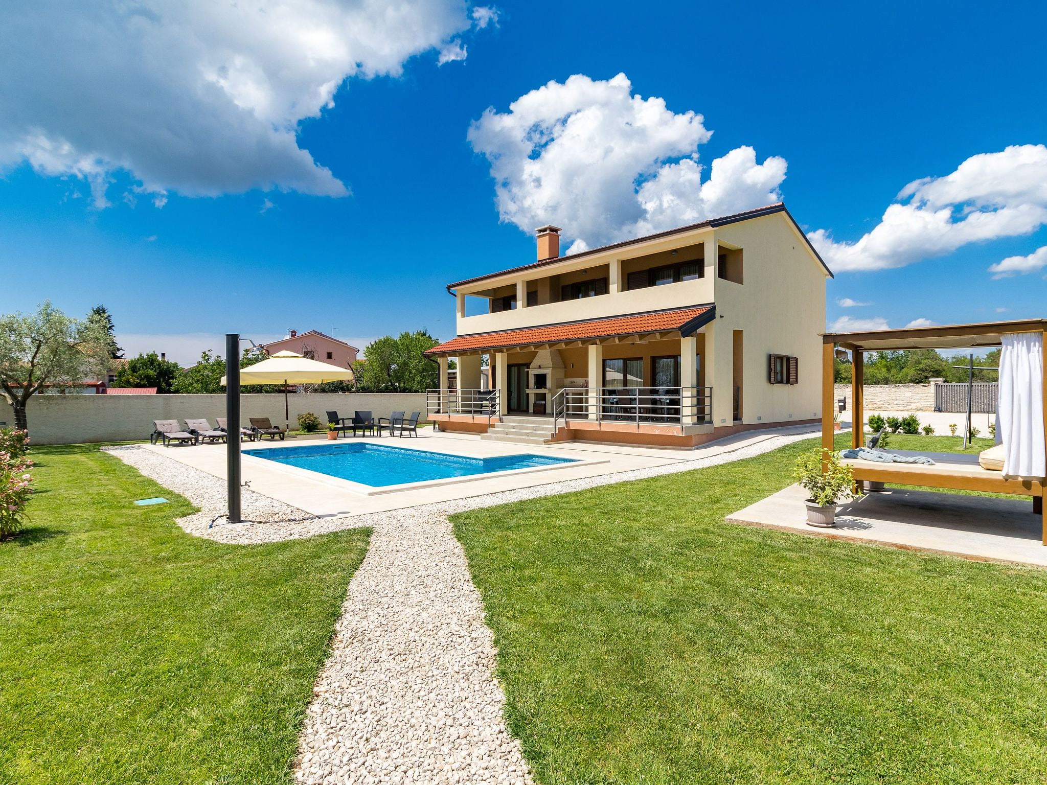 in Juršići mit Privatem Pool