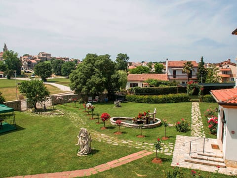 Villa Linet 7.