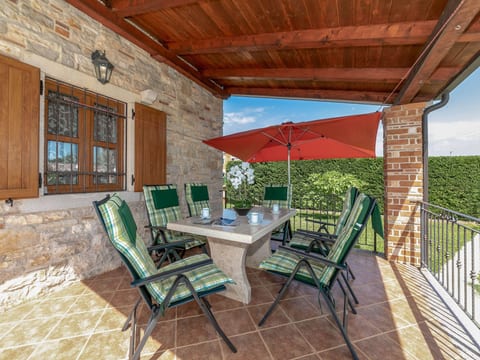 Villa Shirin
