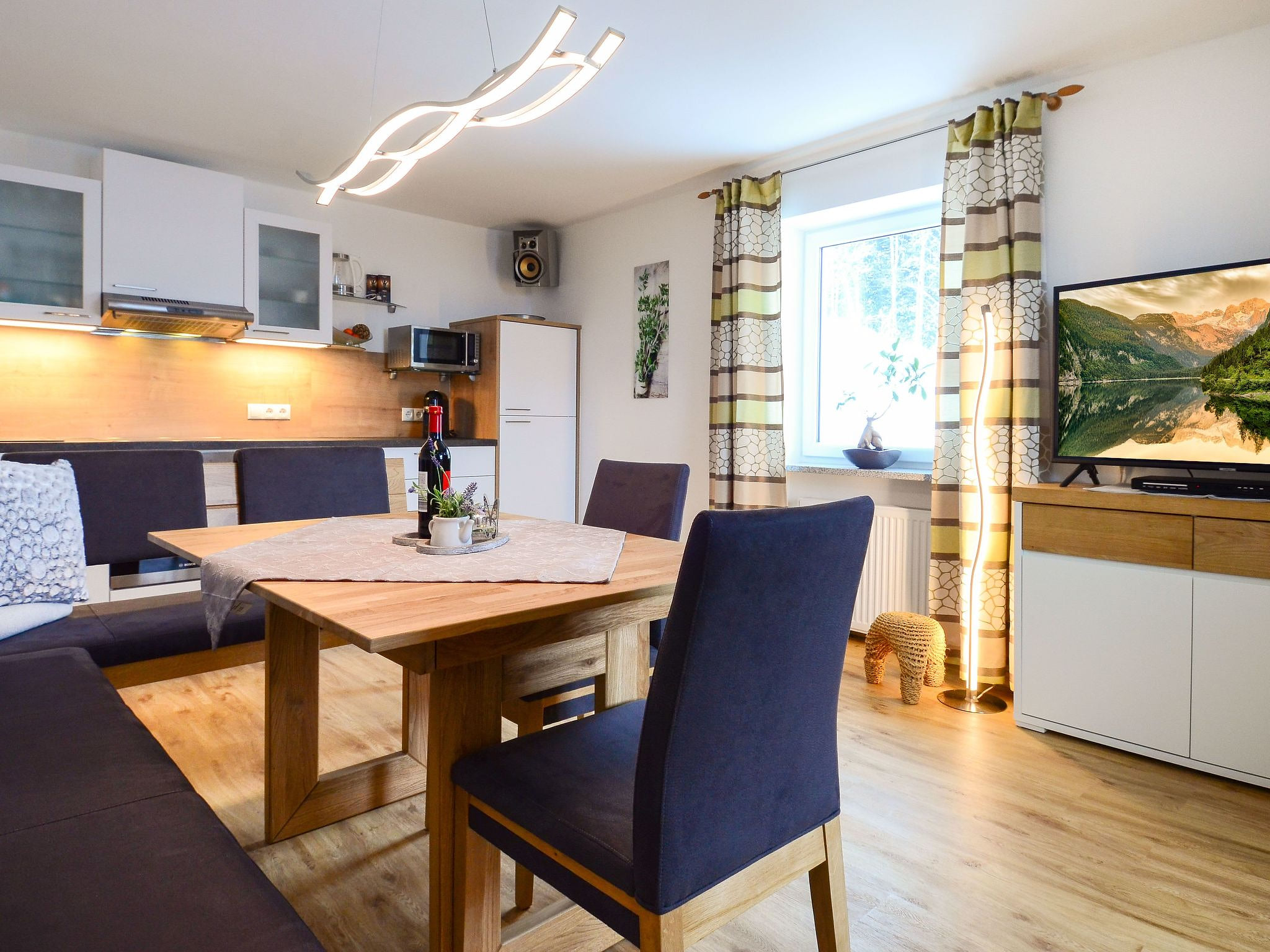 Kitchen / Dining Room