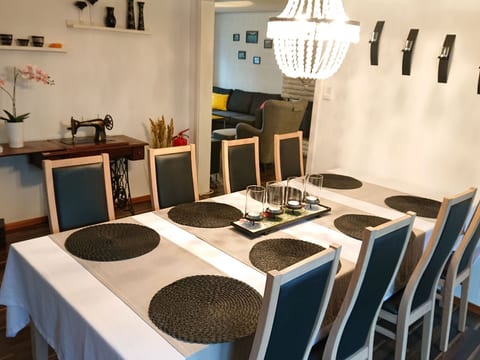 Familienfreundliches Ferienhaus mit großem Garten