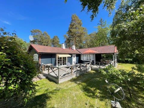 Schönes Ferienhaus mit Garten, Terrasse und Gril