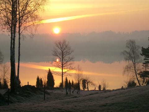 Haus mit toller Aussicht an einem schönen See