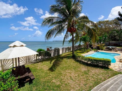 Villa am Meer Mauridul mit Pool