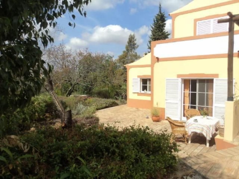 avec balcon, terrasse et piscine extérieure - Fuseta