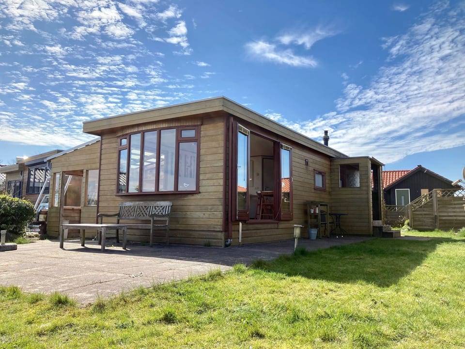 Haus Sonnenschein con vista al Lauwersmeer - Eanjum