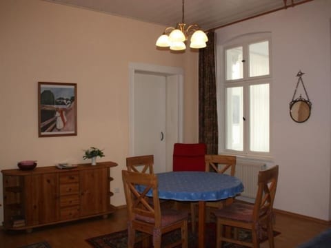 in Gründerzeitvilla in Strandnähe