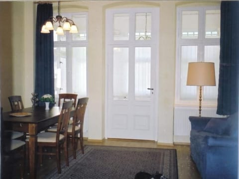 Strandnahe Ferienwohnung in Gründerzeitvilla