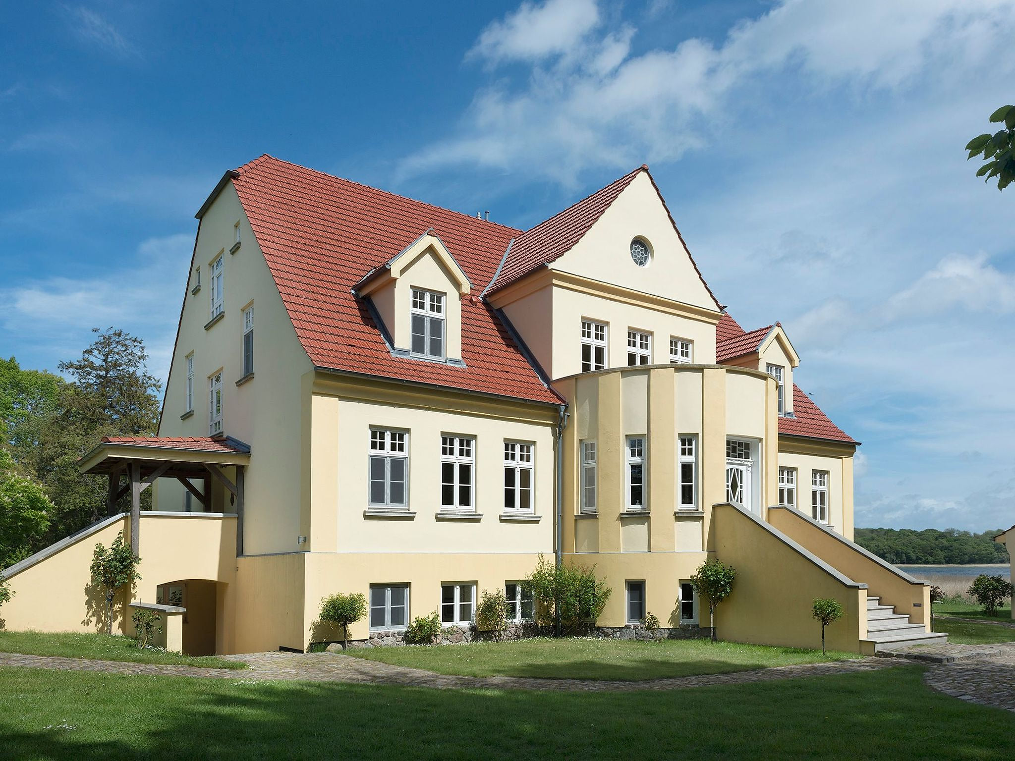 Wohnung im zweiten Obergeschoss des Gutshauses