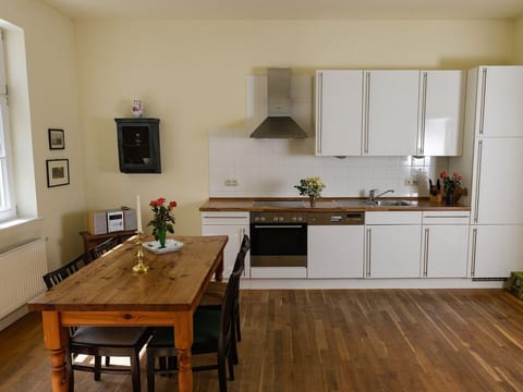 Wohnung im Erdgeschoss des Gutshauses