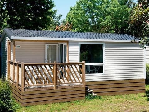 in Hohenlychen mit Grill, Loggia 1