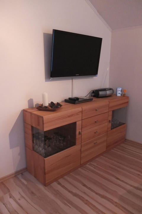 mit Balkon und schöner Fernsicht