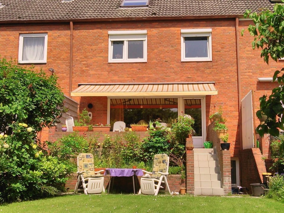 Wohnung in Altengroden mit Garten - Wilhelmshaven