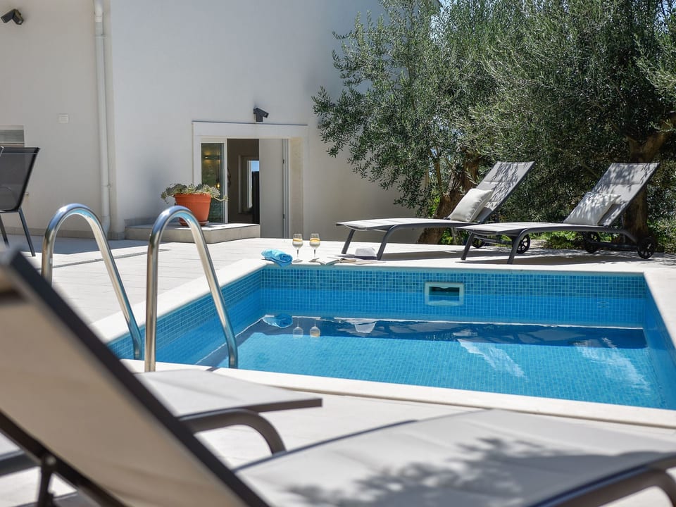 3 chambres Villa avec piscine chauffée et mer - Omiš