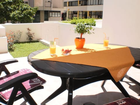 Moderne Ferienwohnung in Omiš mit Terrasse und G